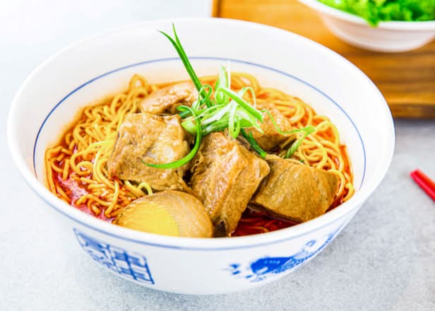 Special Marinated Pork Ribs Xiao Mian 飘香排骨面